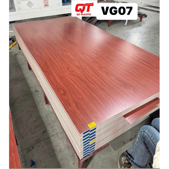 Tấm hậu tủ PVC VG07